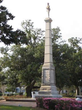 Confederate monument at Lee Square. Removed in 2020